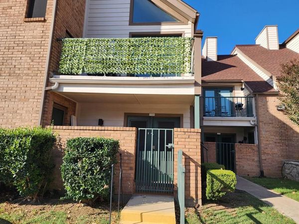 2300 Balsam Drive, Unit G105, Arlington, TX 76006