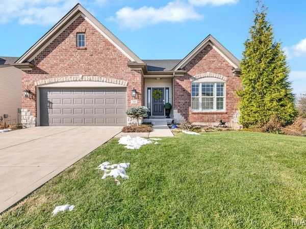 701 Ridgepointe Court, Lake St Louis, MO 63367