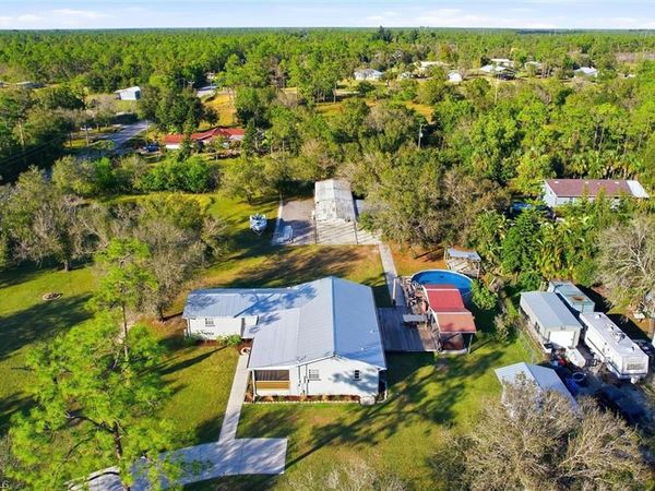 19550 Nalle RD, NORTH FORT MYERS, FL 33917