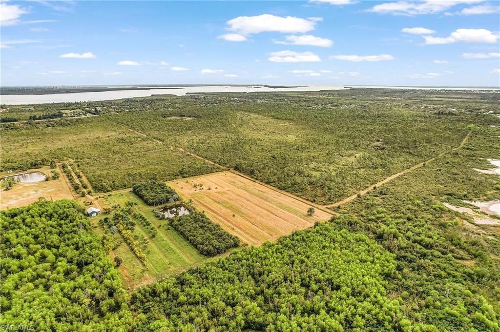 6251 Stringfellow Rd, Saint James City, FL 33956 Photo