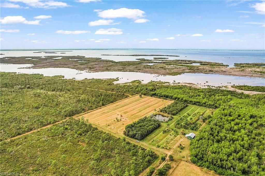 6251 Stringfellow Rd, Saint James City, FL 33956 Photo