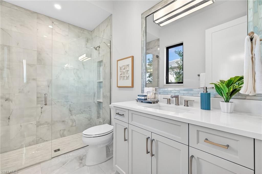 16732 Lucarno Way N, Naples, FL 34110 Photo