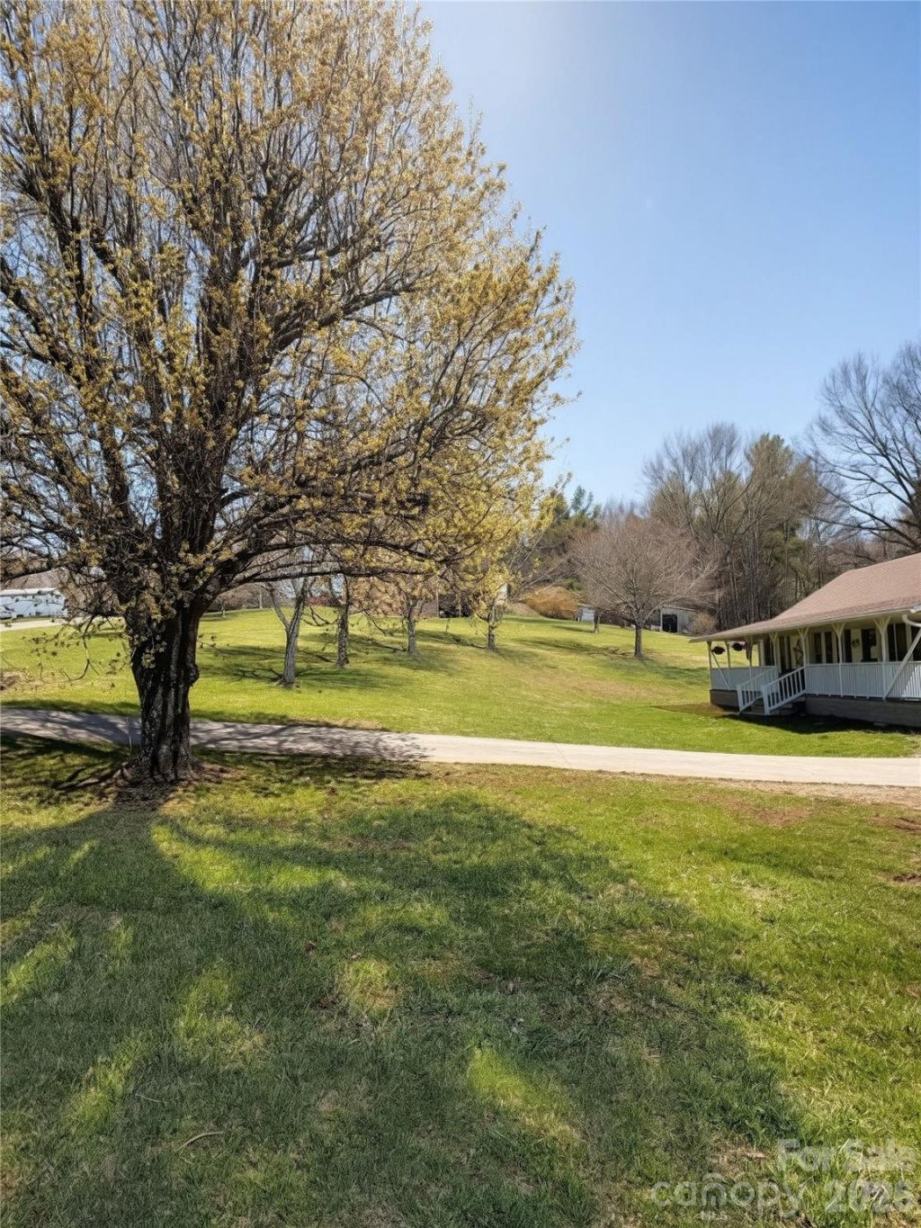 1759 Grandview Drive, Sparta, NC 28675 Main Photo