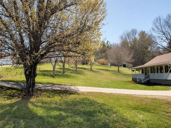 1759 Grandview Drive, Sparta, NC 28675