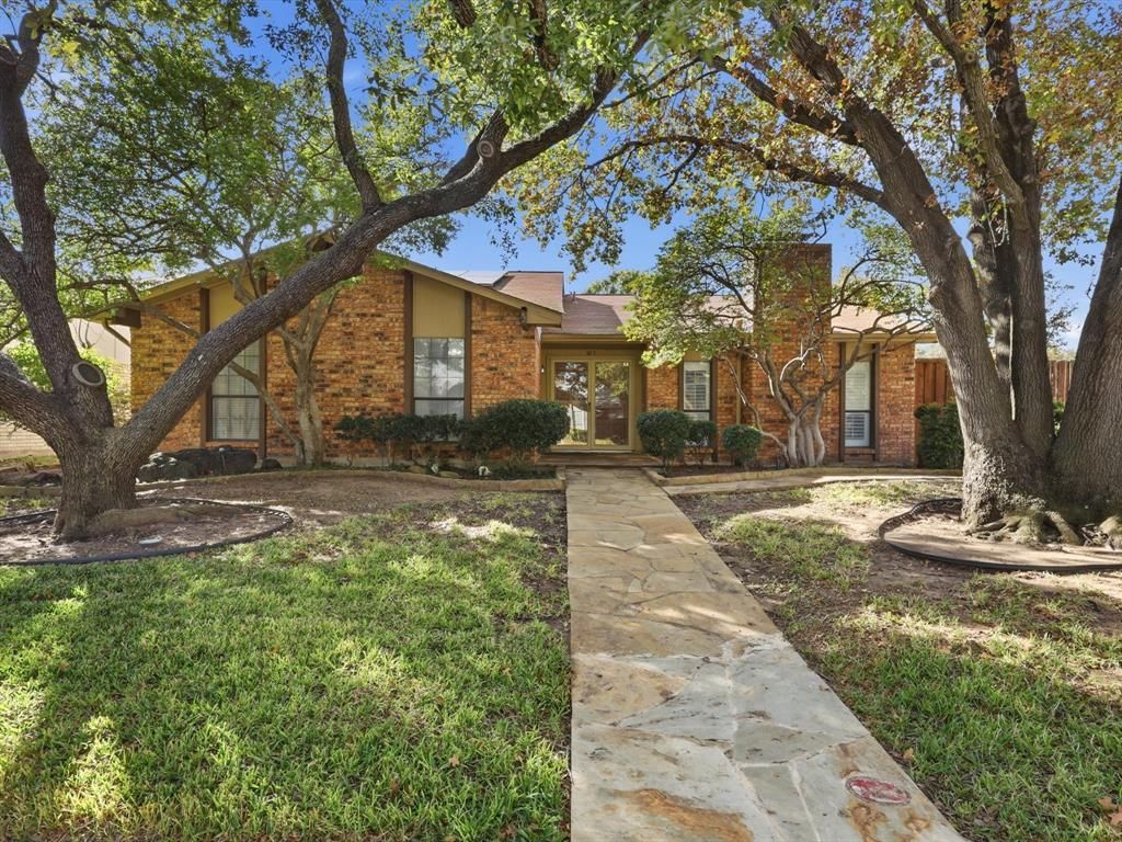 303 Woodhurst Drive, Coppell, TX 75019 Main Photo