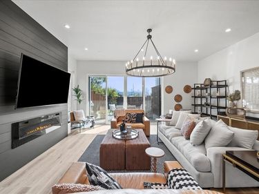 2132 Hondo Avenue, Dallas, TX 75219