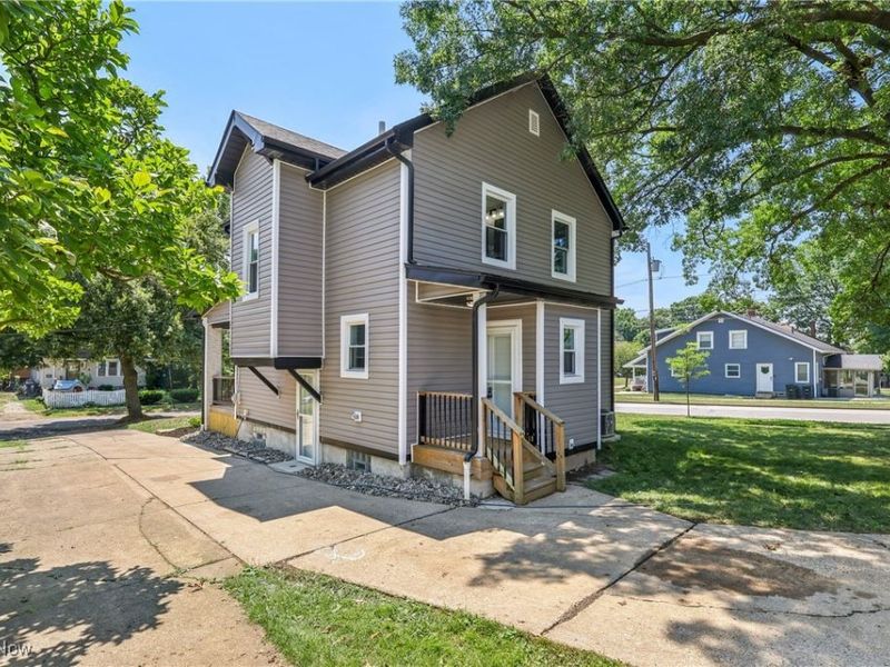 1551 Preston Avenue, Akron, OH 44305 Photo 4