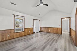 1569 Crowndale Dr photo 4