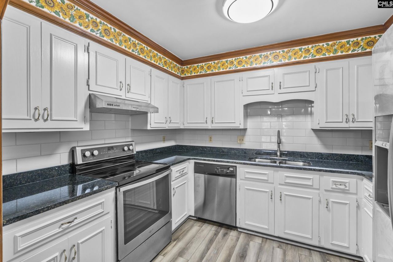 1569 Crowndale Dr Photo 8