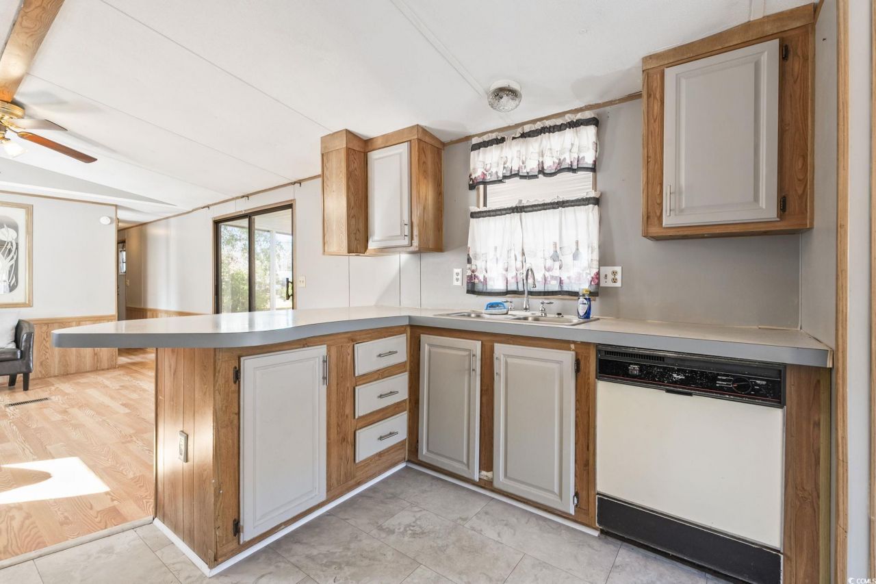 25 Crooked Island Circle Photo 13