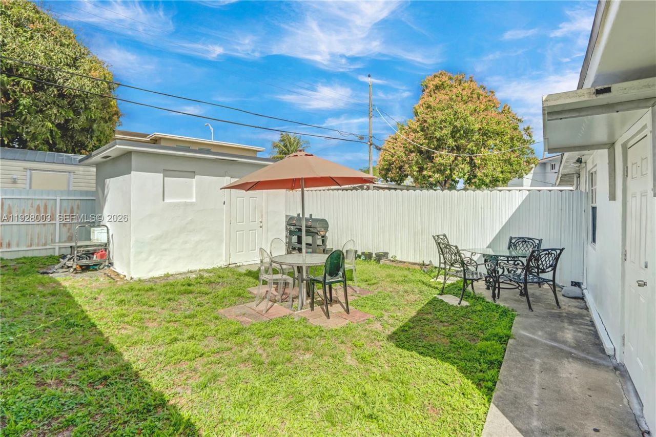 1540 E 8th Ct, Hialeah, FL 33010 Photo