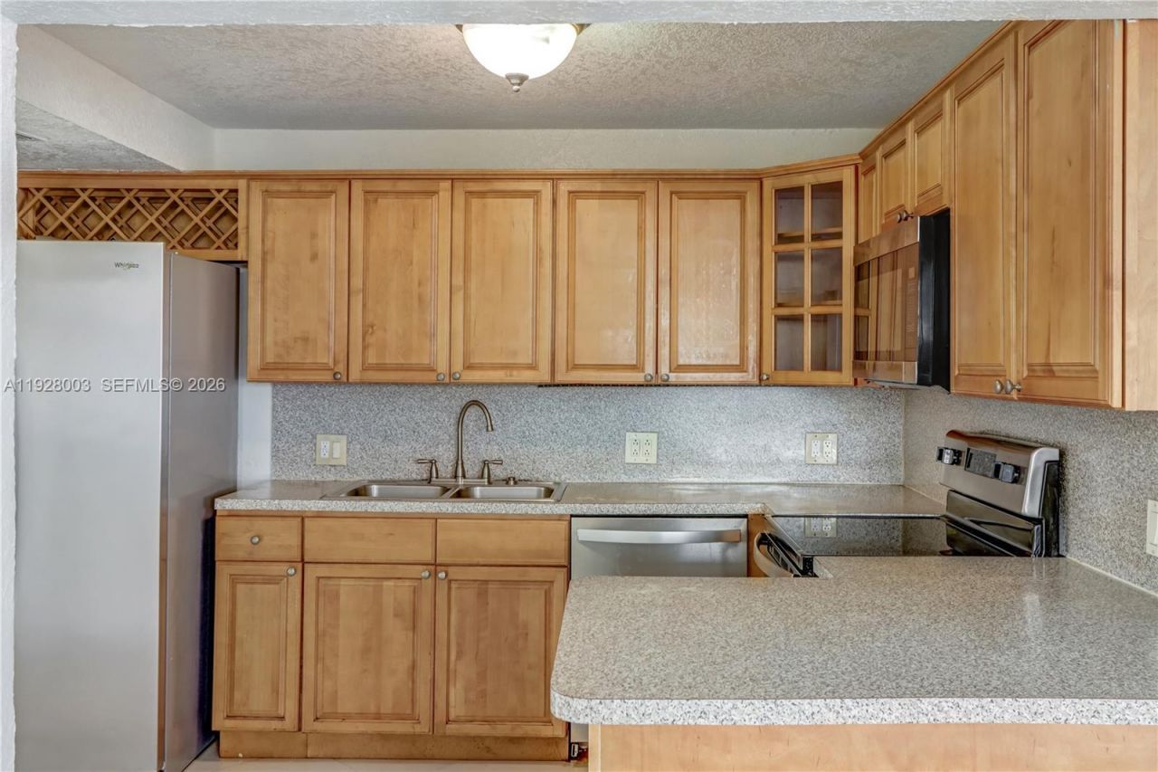 1540 E 8th Ct, Hialeah, FL 33010 Photo