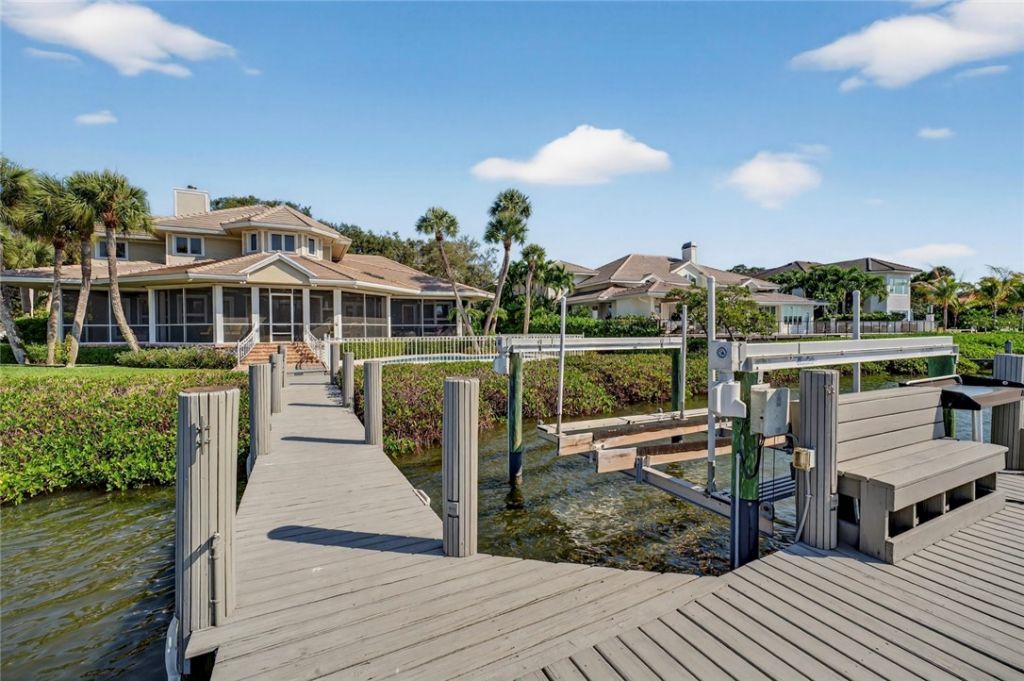1261 Indian Mound Trail, Vero Beach, FL 32963 Photo
