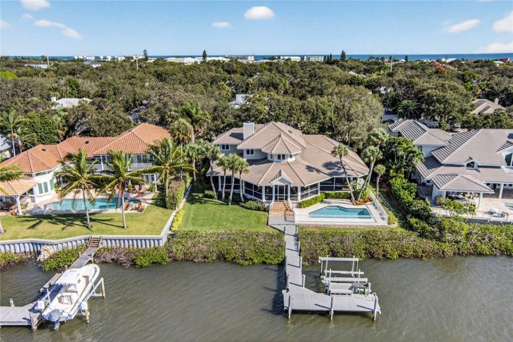1261 Indian Mound Trail, Vero Beach, FL 32963 Photo