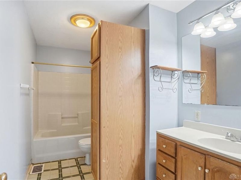 1209 Ringwalt Drive, Dayton, OH 45432 Photo 34