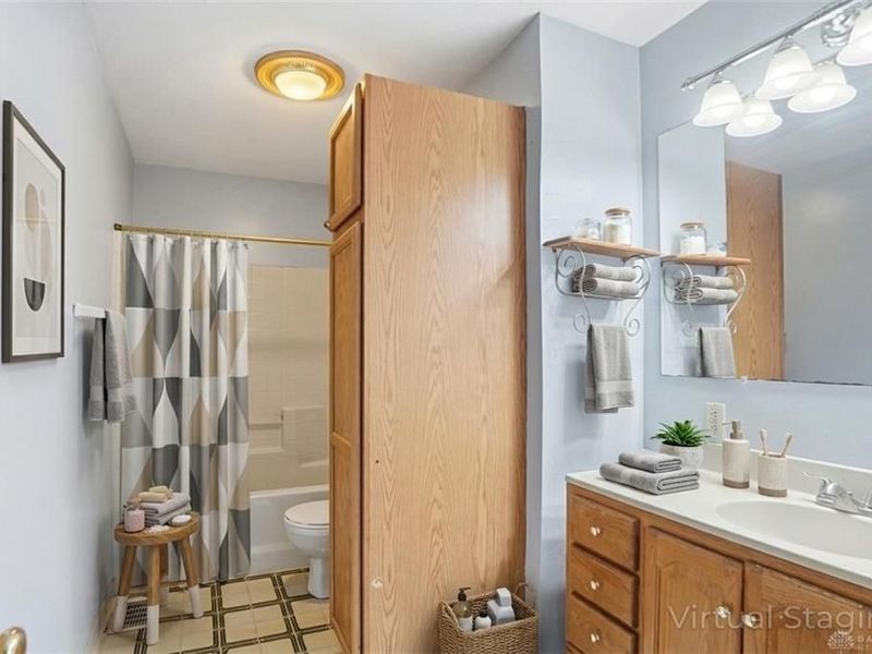 1209 Ringwalt Drive, Dayton, OH 45432 Photo 9