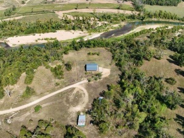 1706 MC 4006, Yellville, AR 72687