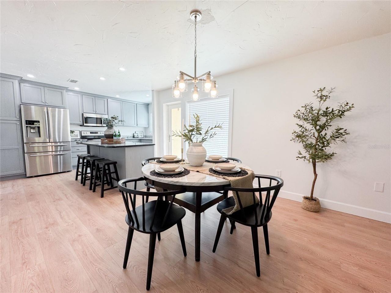 914 W Faith Circle, Bradenton, FL 34212 Photo