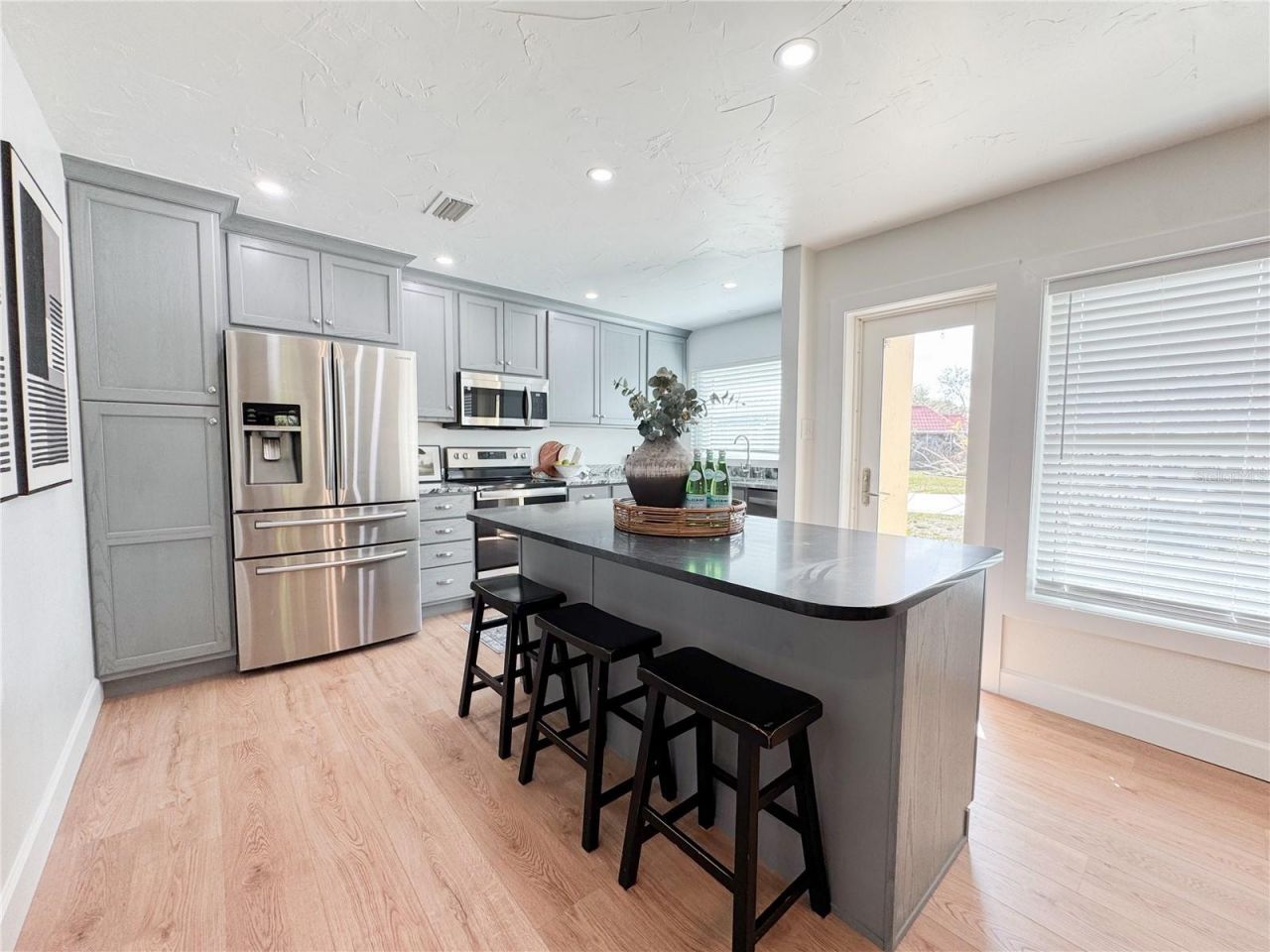 914 W Faith Circle, Bradenton, FL 34212 Photo