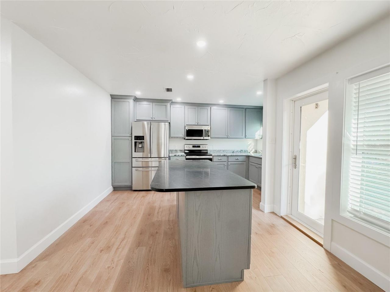 914 W Faith Circle, Bradenton, FL 34212 Photo