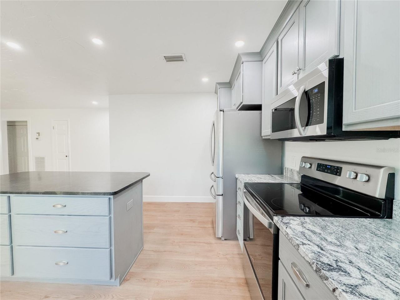 914 W Faith Circle, Bradenton, FL 34212 Photo