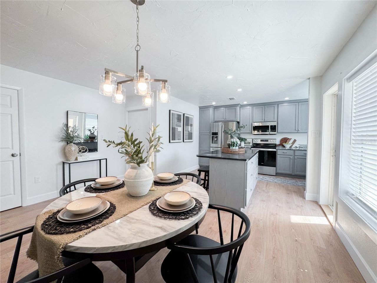 914 W Faith Circle, Bradenton, FL 34212 Photo