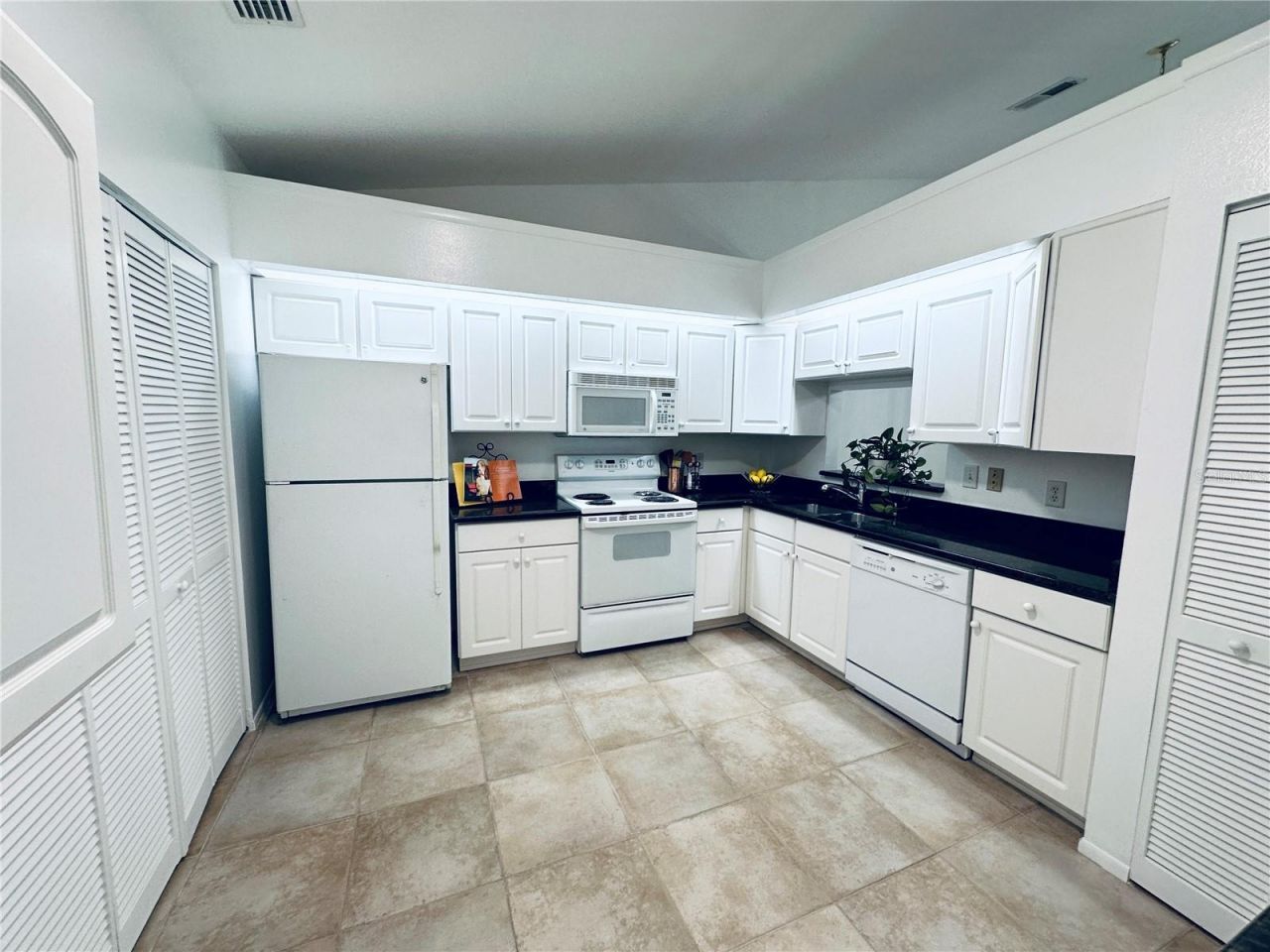 525 Oak Terrace, Unit 121, Altamonte Springs, FL 32701 Photo