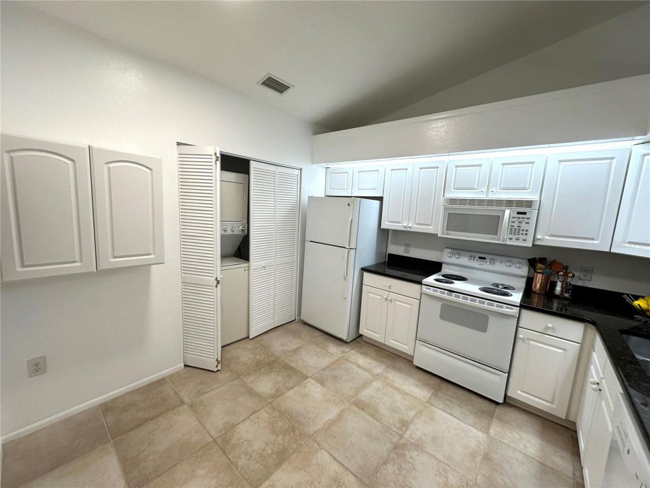 525 Oak Terrace, Unit 121, Altamonte Springs, FL 32701 Photo