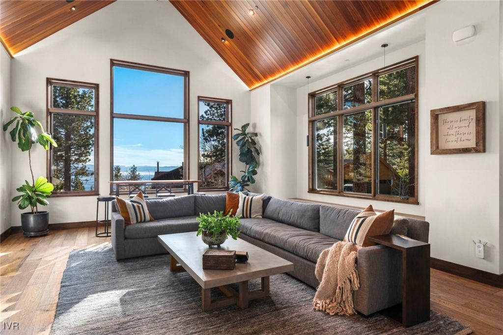 823 Ellen Court, Incline Village, NV 89451 Photo