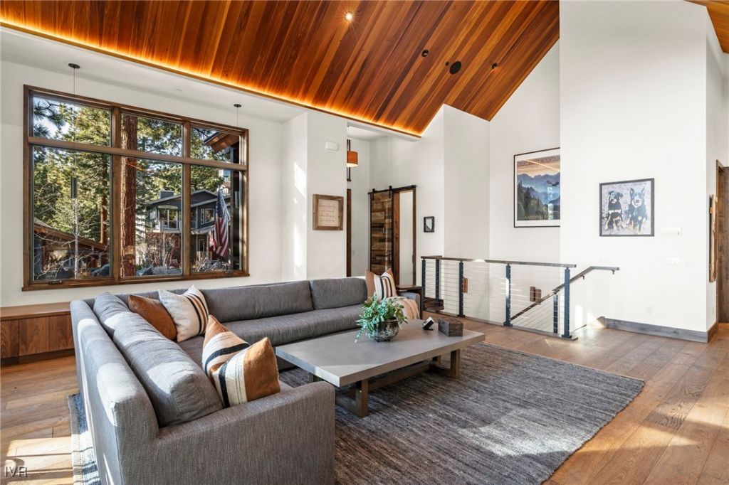 823 Ellen Court, Incline Village, NV 89451 Photo