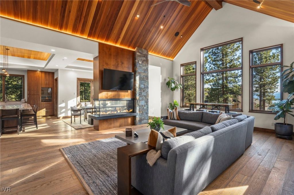 823 Ellen Court, Incline Village, NV 89451 Photo