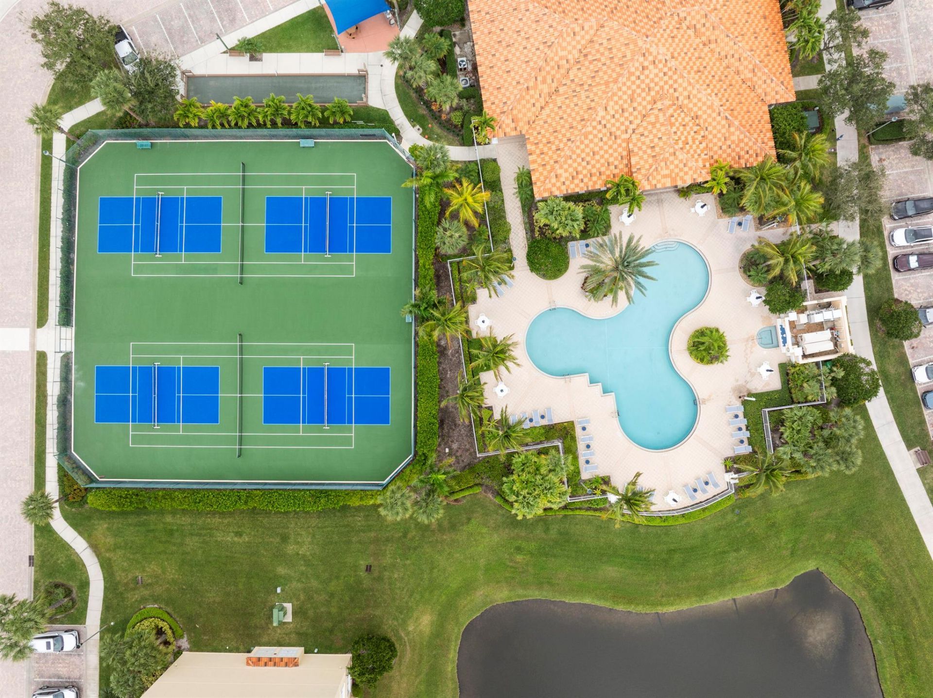 8 Harbour Isle Drive E, Unit Ph5, Fort Pierce, FL 34949 Photo