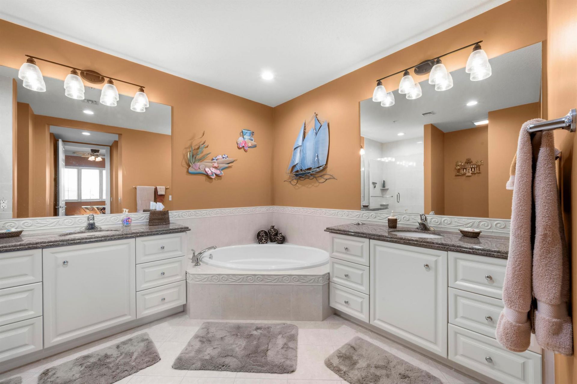 8 Harbour Isle Drive E, Unit Ph5, Fort Pierce, FL 34949 Photo