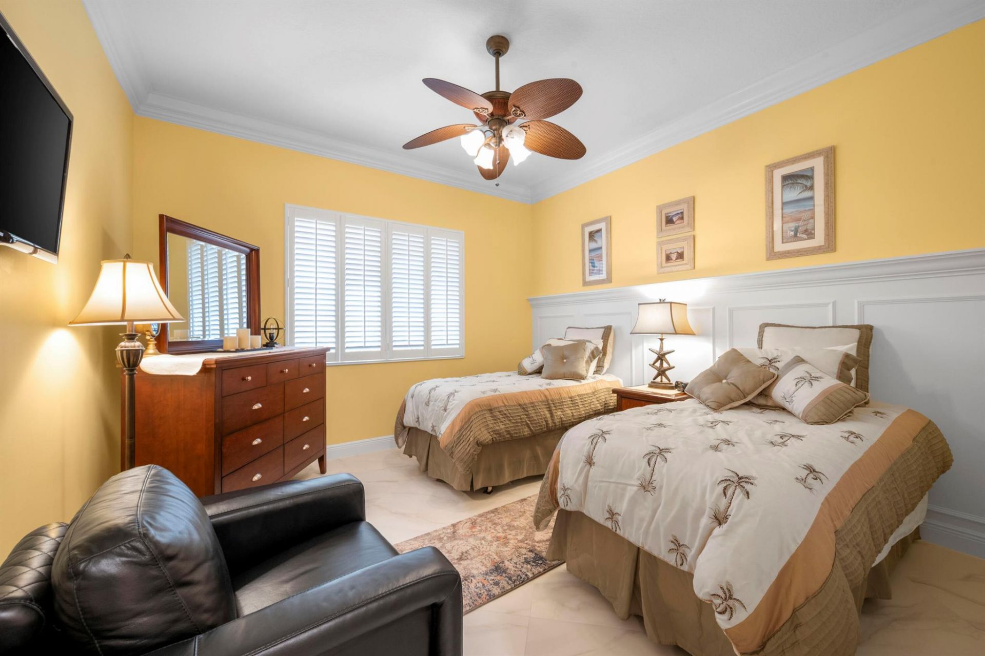 8 Harbour Isle Drive E, Unit Ph5, Fort Pierce, FL 34949 Photo