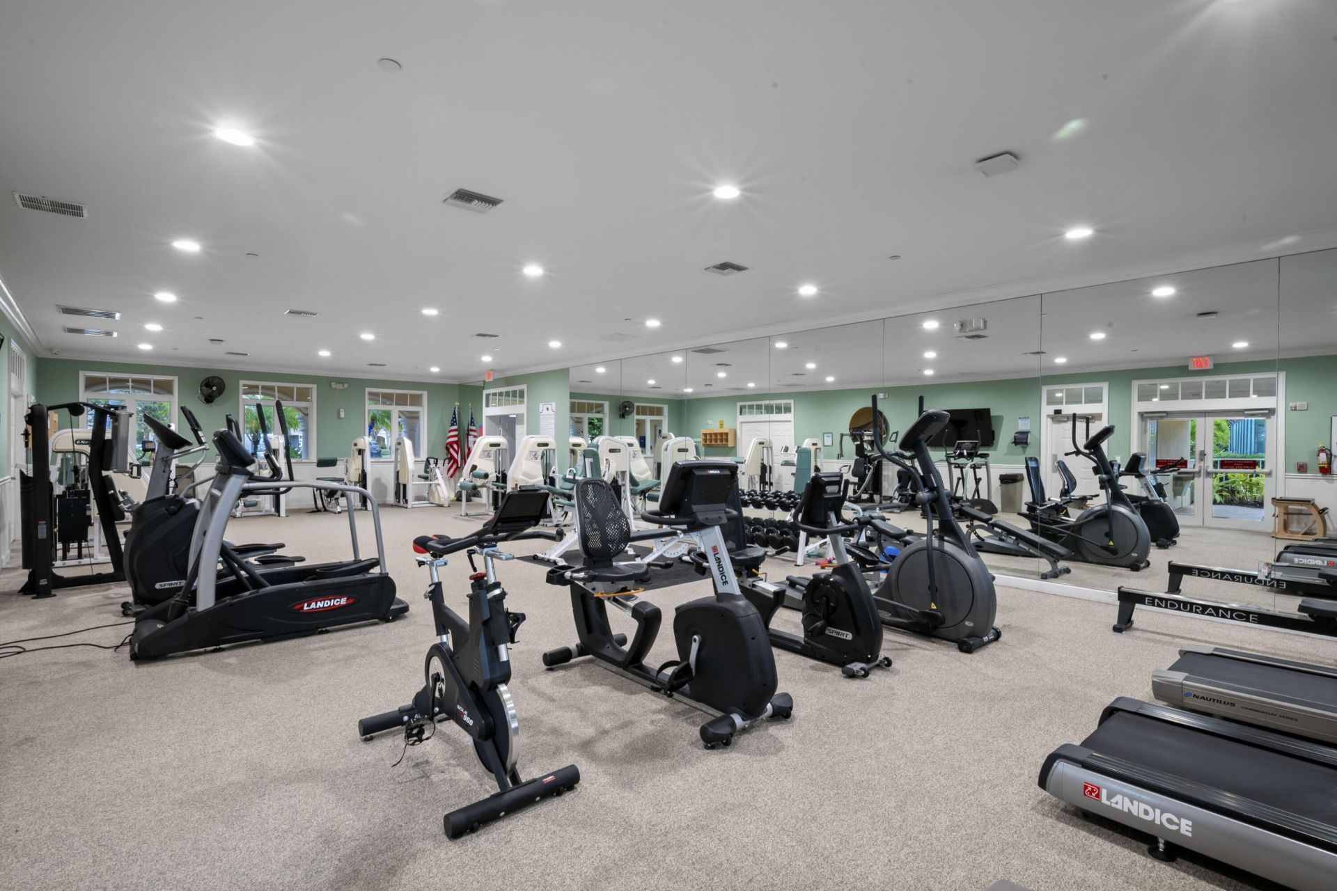 8 Harbour Isle Drive E, Unit Ph5, Fort Pierce, FL 34949 Photo