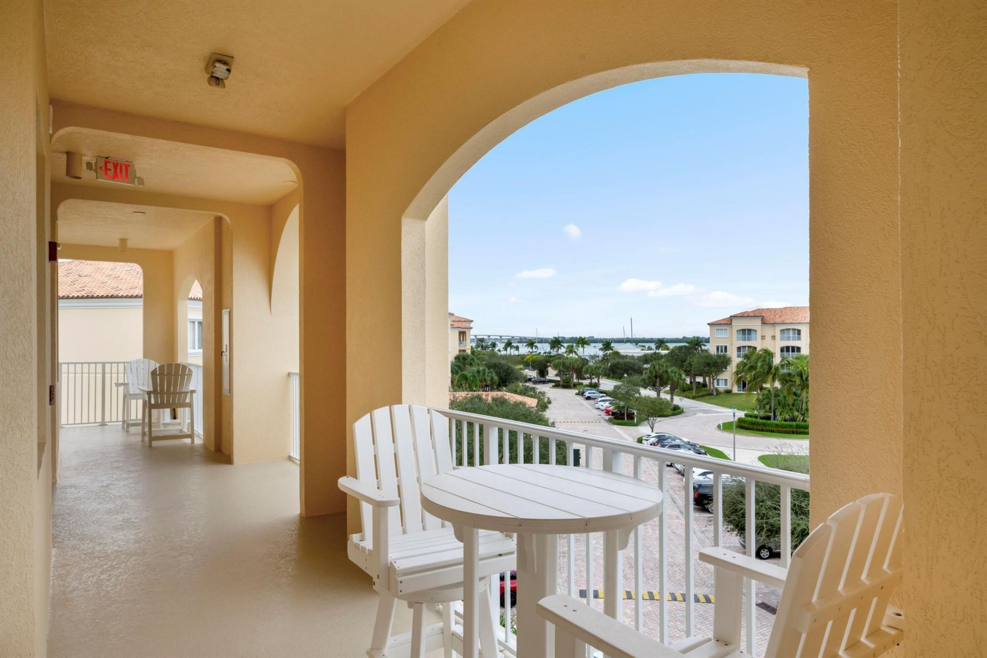8 Harbour Isle Drive E, Unit Ph5, Fort Pierce, FL 34949 Photo