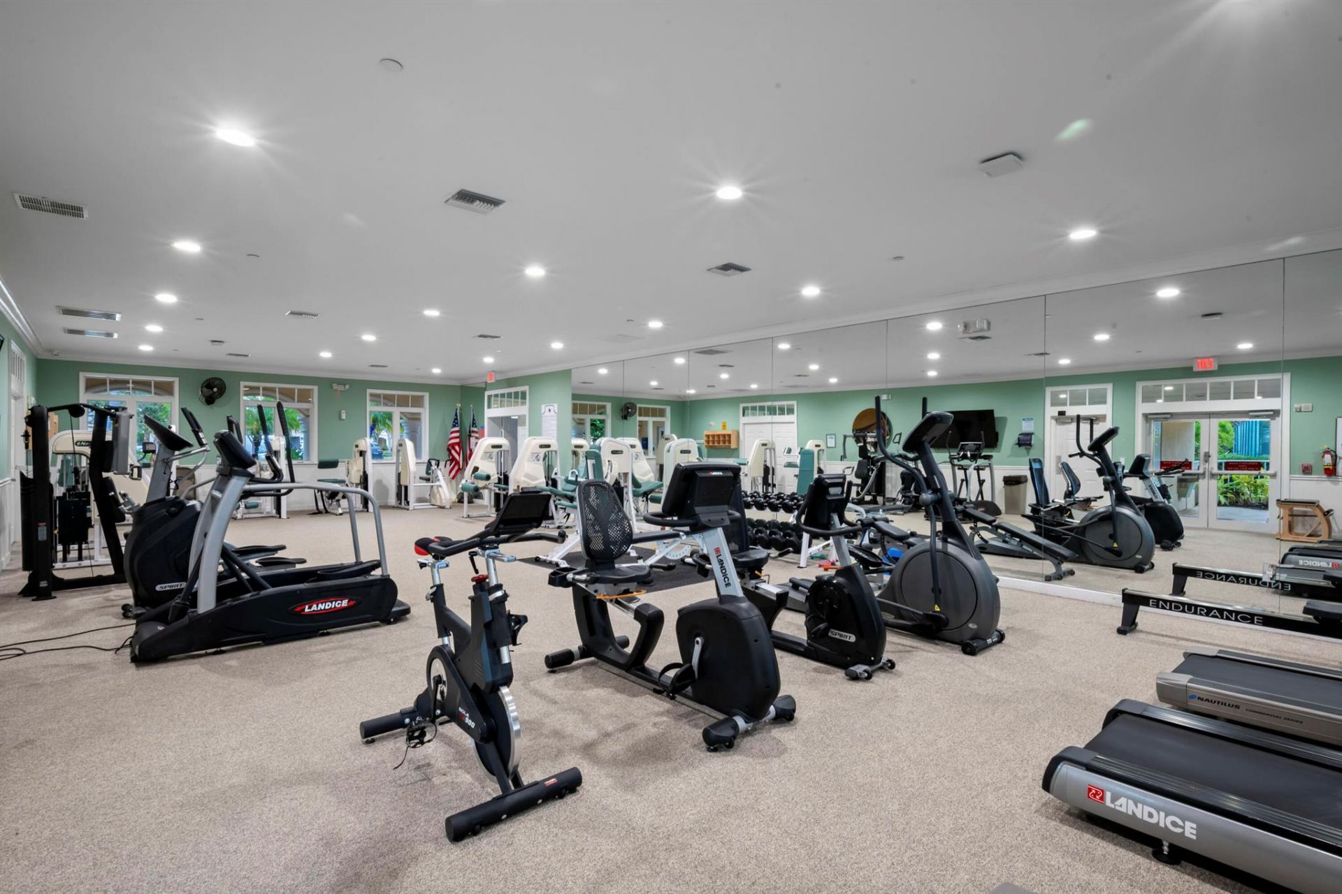 8 Harbour Isle Drive E, Unit Ph5, Fort Pierce, FL 34949 Photo