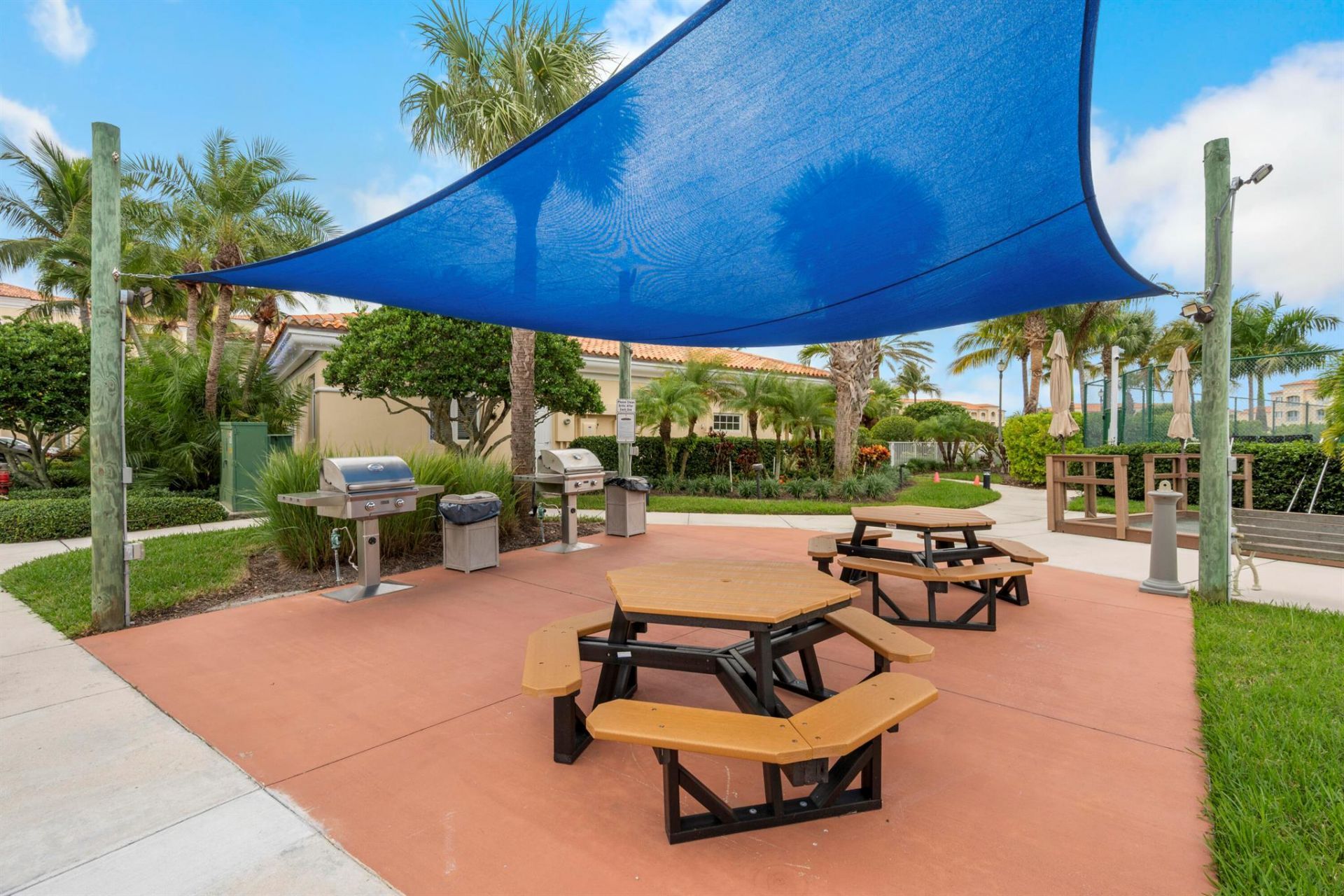 8 Harbour Isle Drive E, Unit Ph5, Fort Pierce, FL 34949 Photo