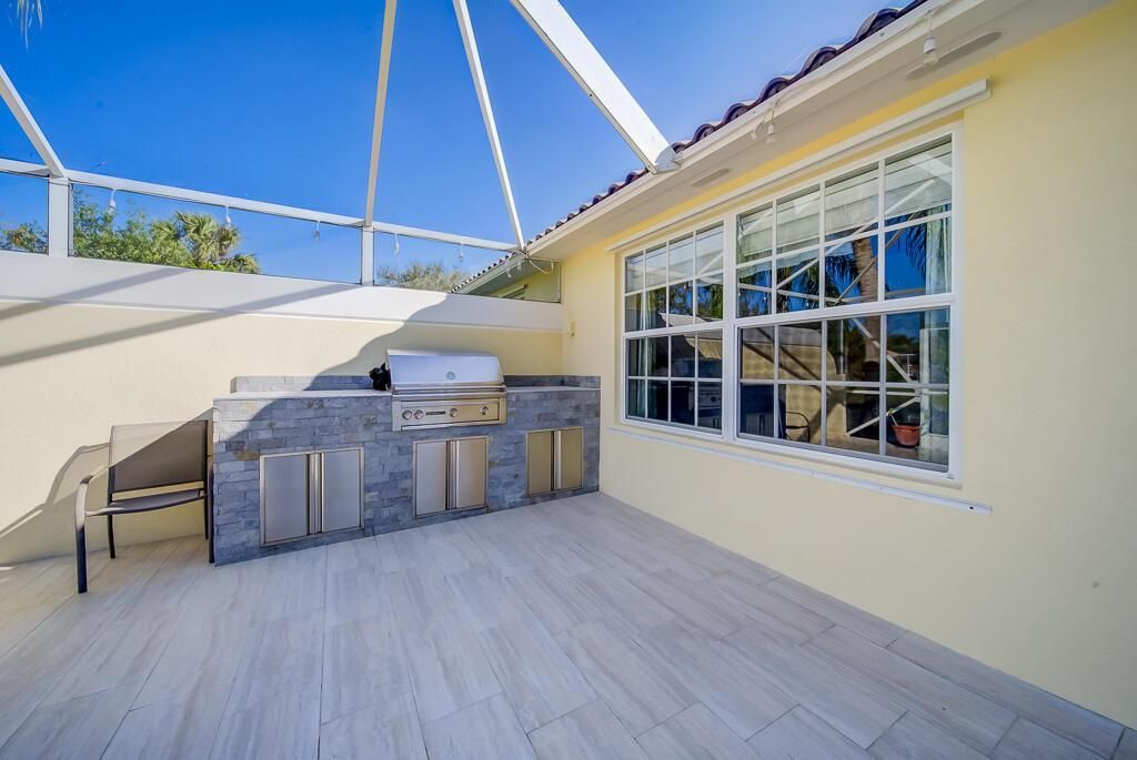 8199 Saint Johns Court, Wellington, FL 33414 Photo