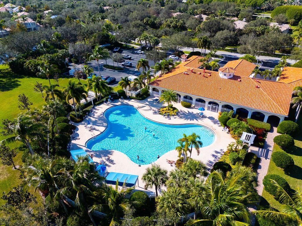 8199 Saint Johns Court, Wellington, FL 33414 Photo