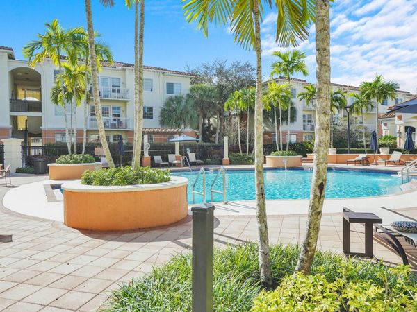 9901 Baywinds Drive, Unit 3305, West Palm Beach, FL 33411