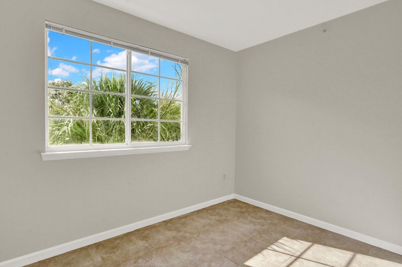 9901 Baywinds Drive, Unit 3305, West Palm Beach, FL 33411 Photo