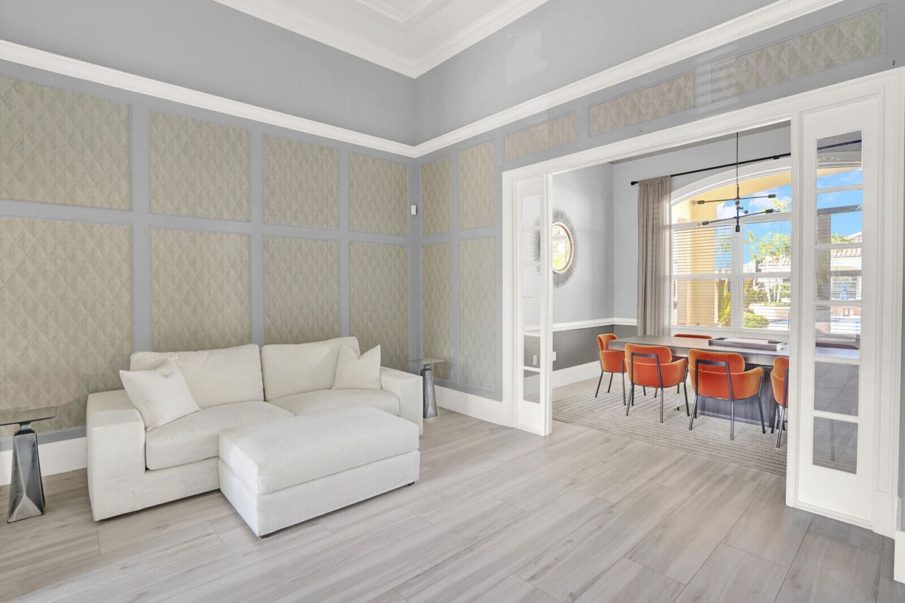 9901 Baywinds Drive, Unit 3305, West Palm Beach, FL 33411 Photo