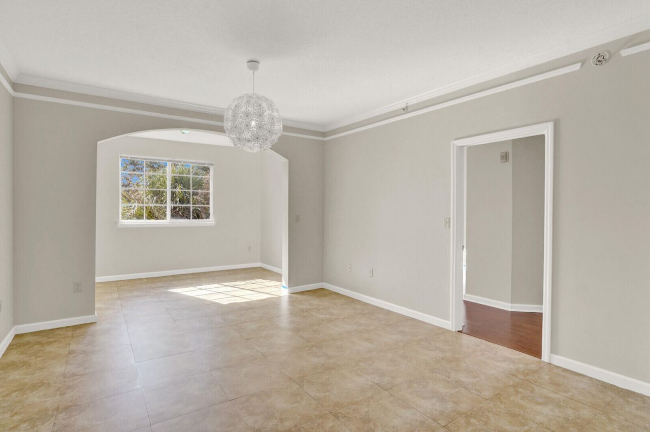 9901 Baywinds Drive, Unit 3305, West Palm Beach, FL 33411 Photo