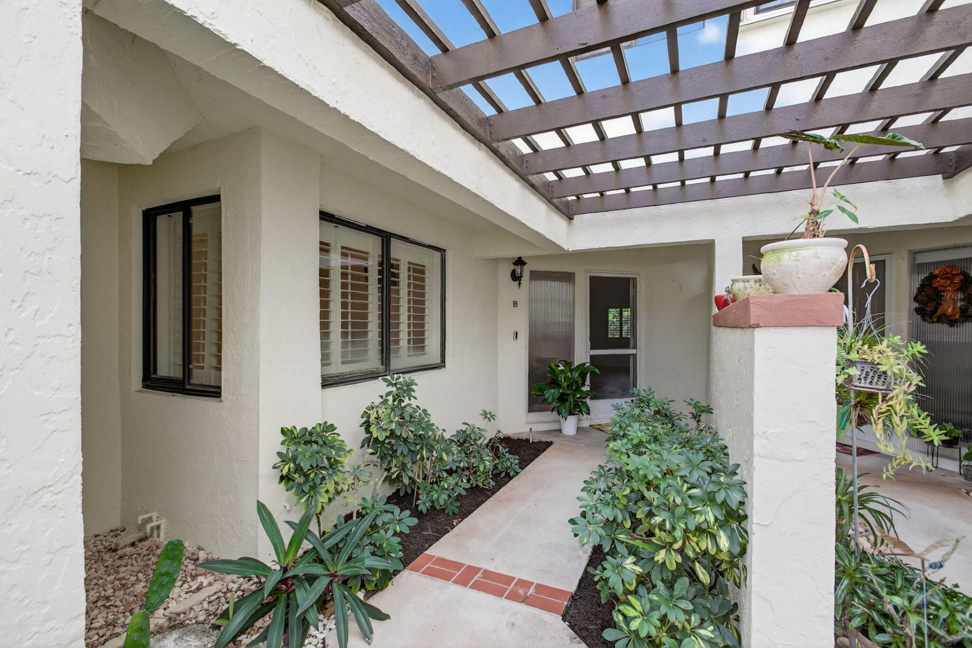 102 Sea Oats Drive, Unit B, Juno Beach, FL 33408 Photo