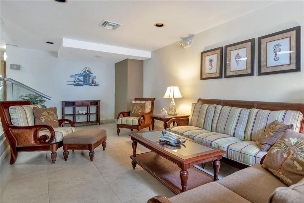 1009 N Ocean Boulevard, Unit 303, Pompano Beach, FL 33062 Photo