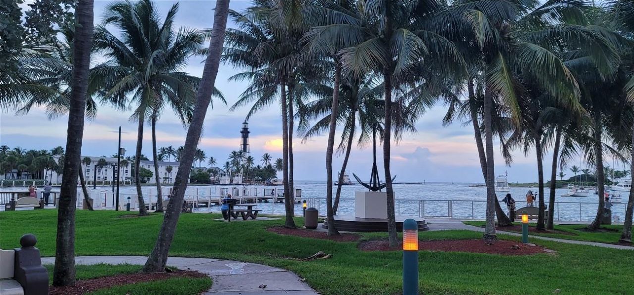 1009 N Ocean Boulevard, Unit 303, Pompano Beach, FL 33062 Photo