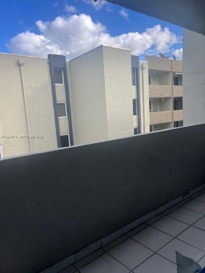 10090 NW 80th Ct, Unit 1435, Hialeah Gardens, FL 33016 Photo