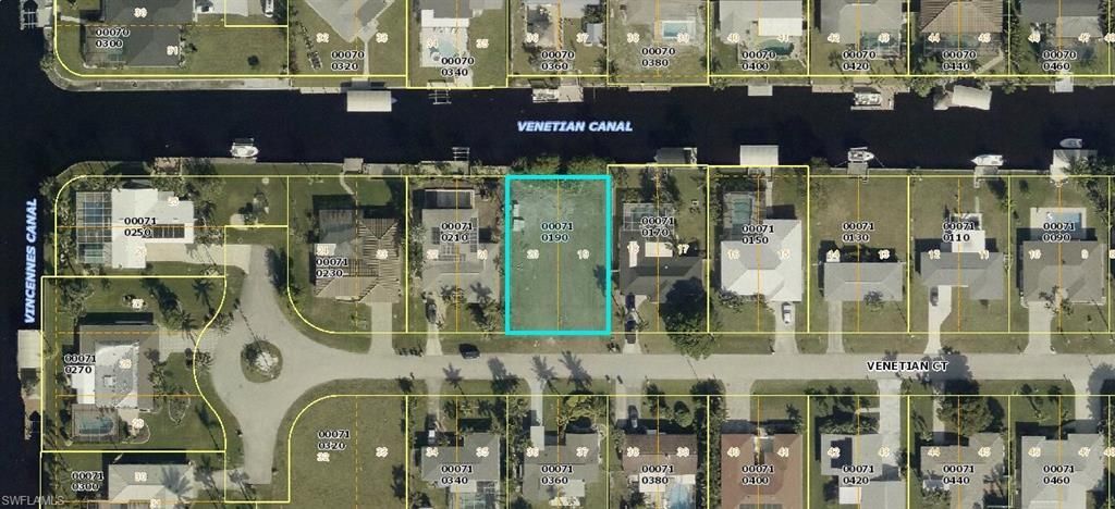 1425 Venetian Ct, Cape Coral, FL 33904 Photo