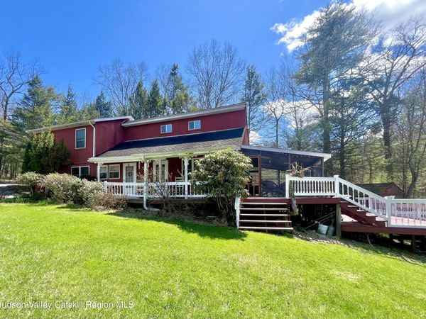 28 John Carle Road, Saugerties, NY 12477